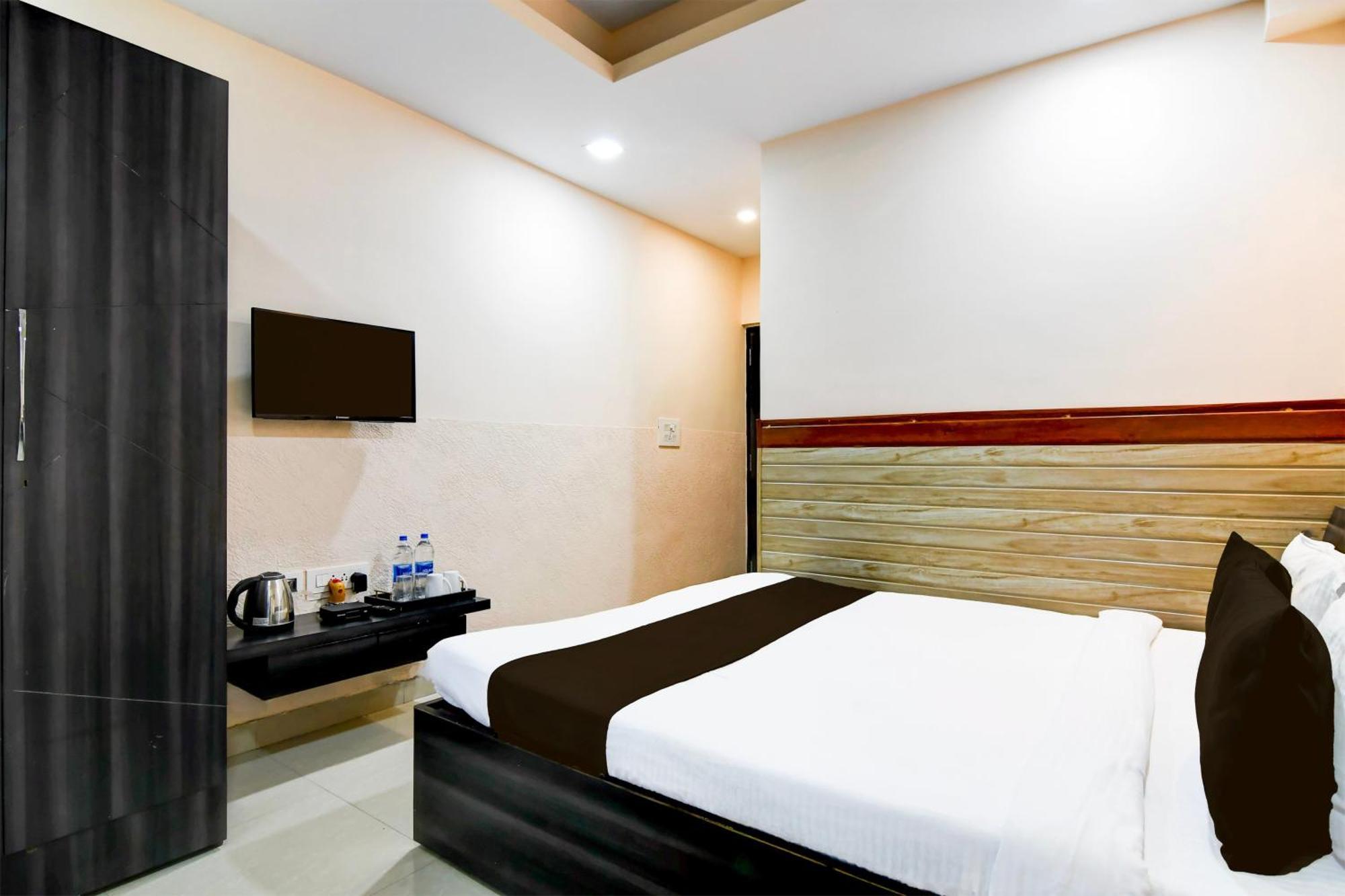 Hotel Super Collection O Behala Bhasa Exterior foto