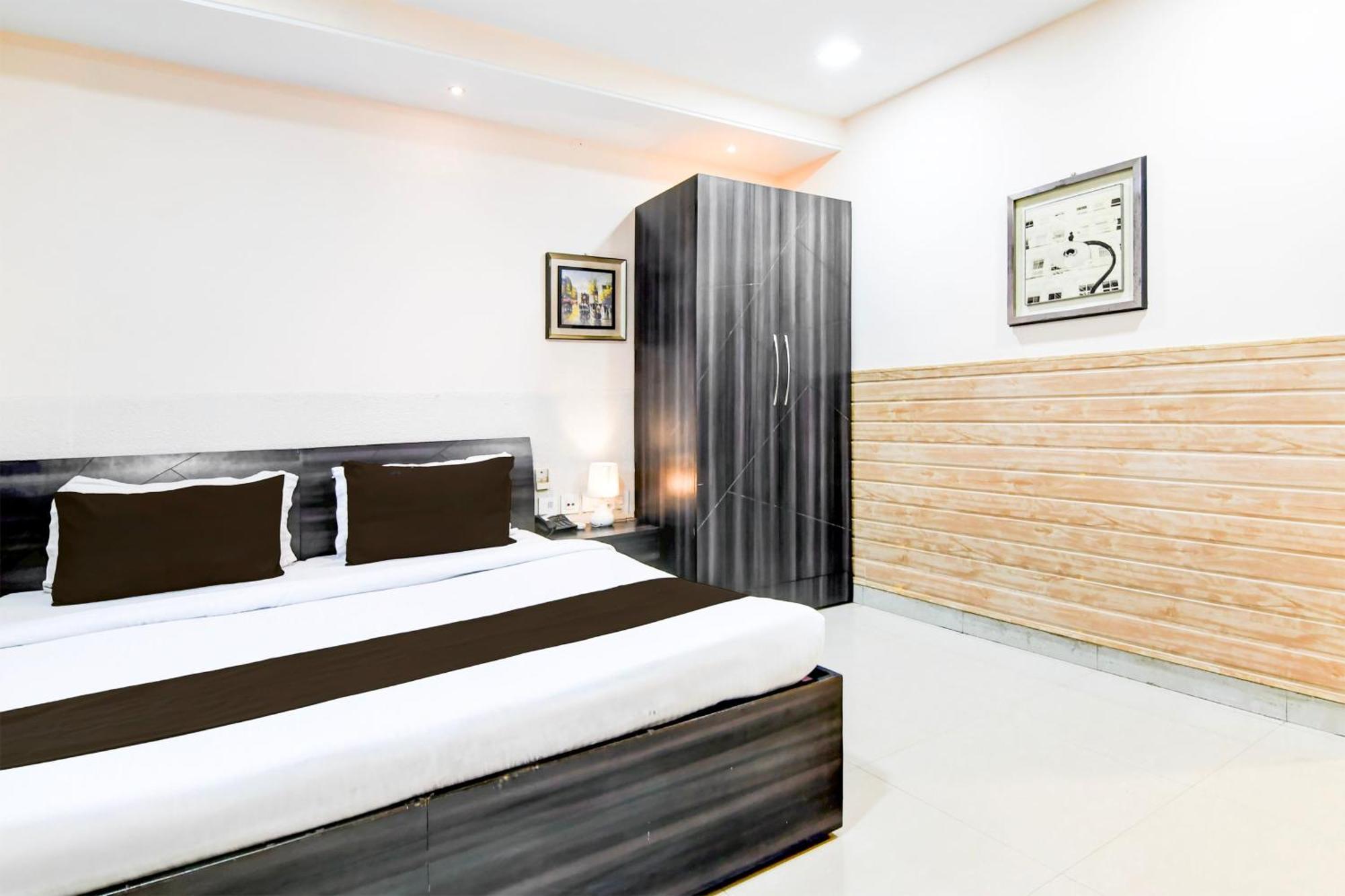Hotel Super Collection O Behala Bhasa Exterior foto