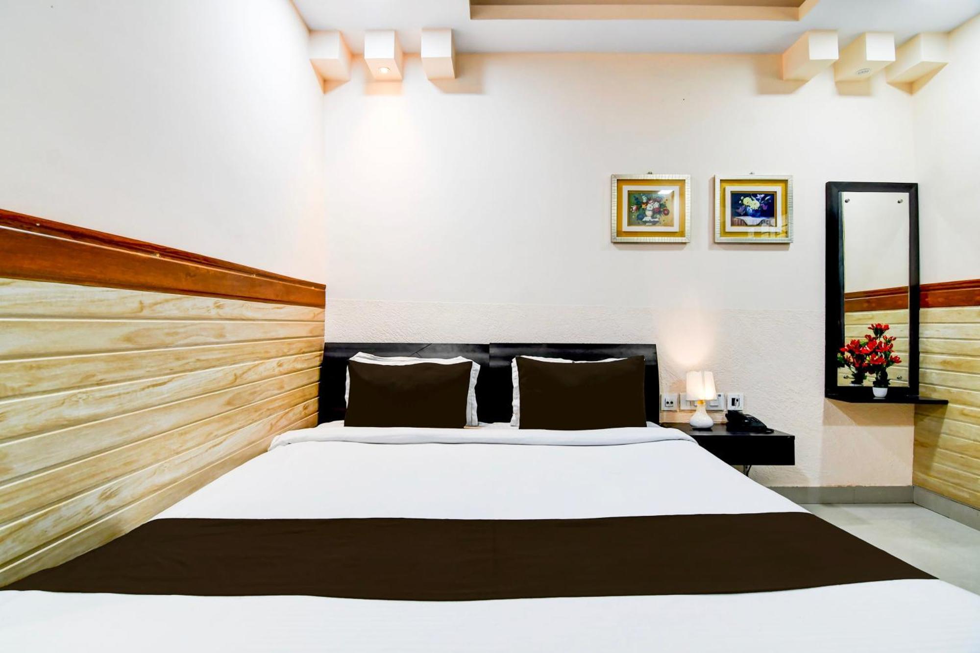Hotel Super Collection O Behala Bhasa Exterior foto