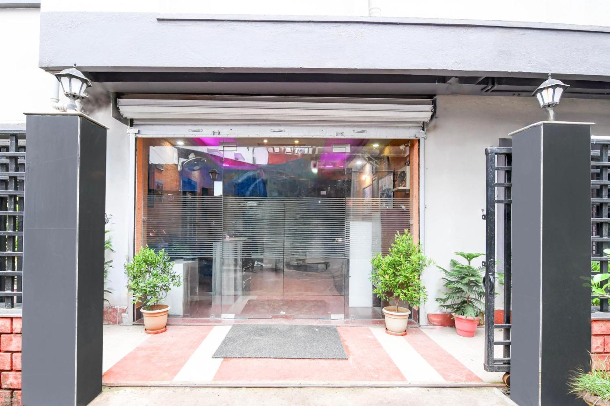 Hotel Super Collection O Behala Bhasa Exterior foto