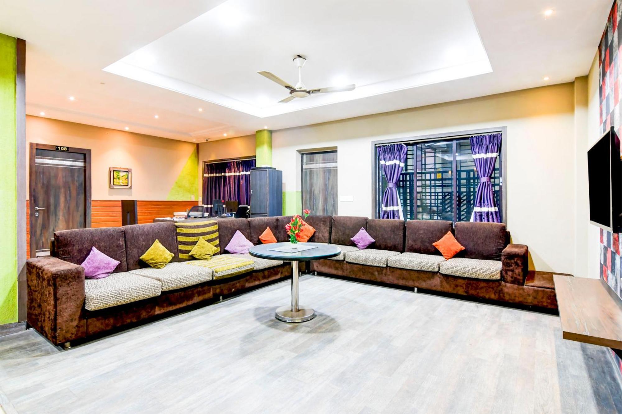 Hotel Super Collection O Behala Bhasa Exterior foto