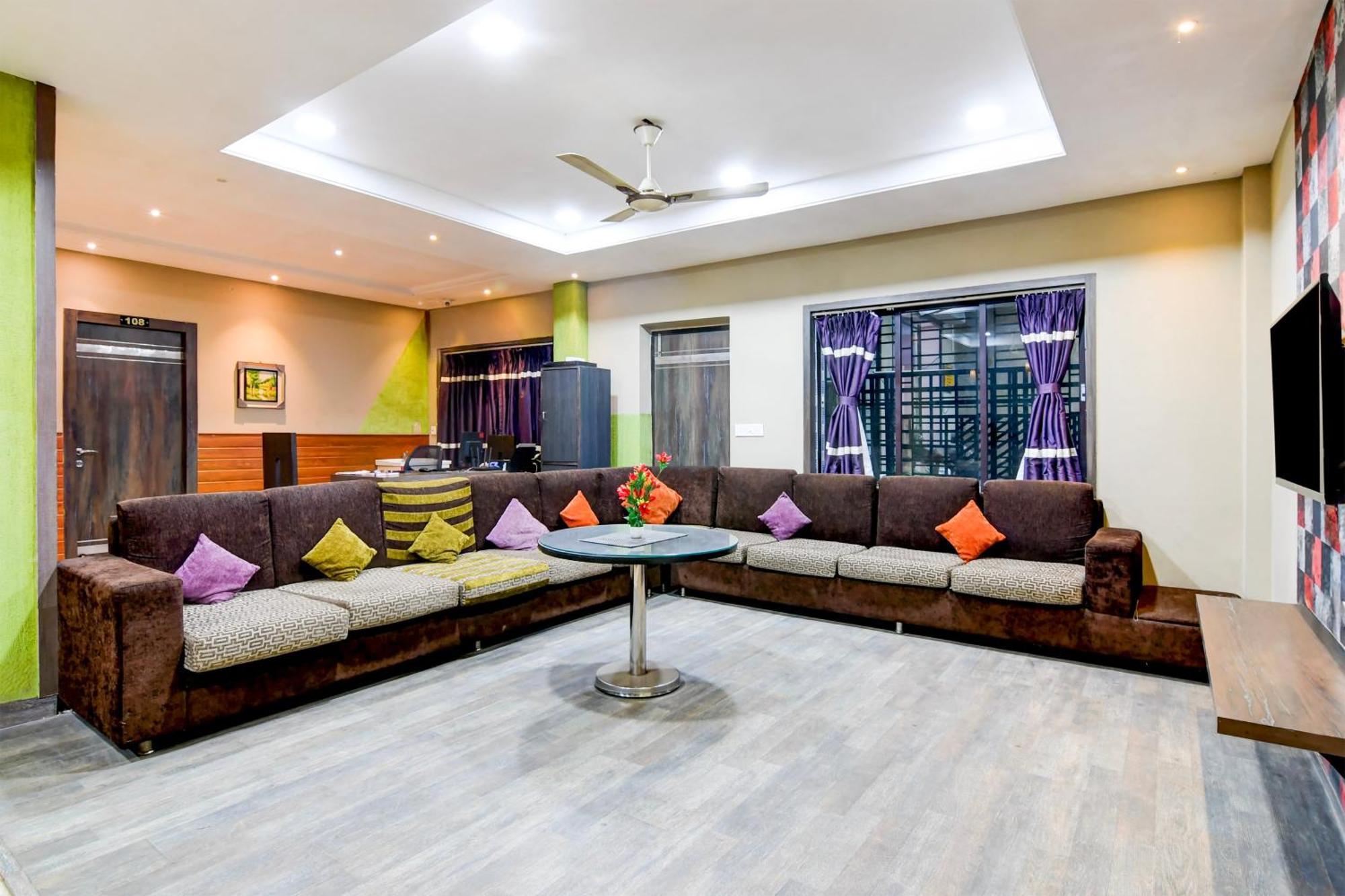 Hotel Super Collection O Behala Bhasa Exterior foto